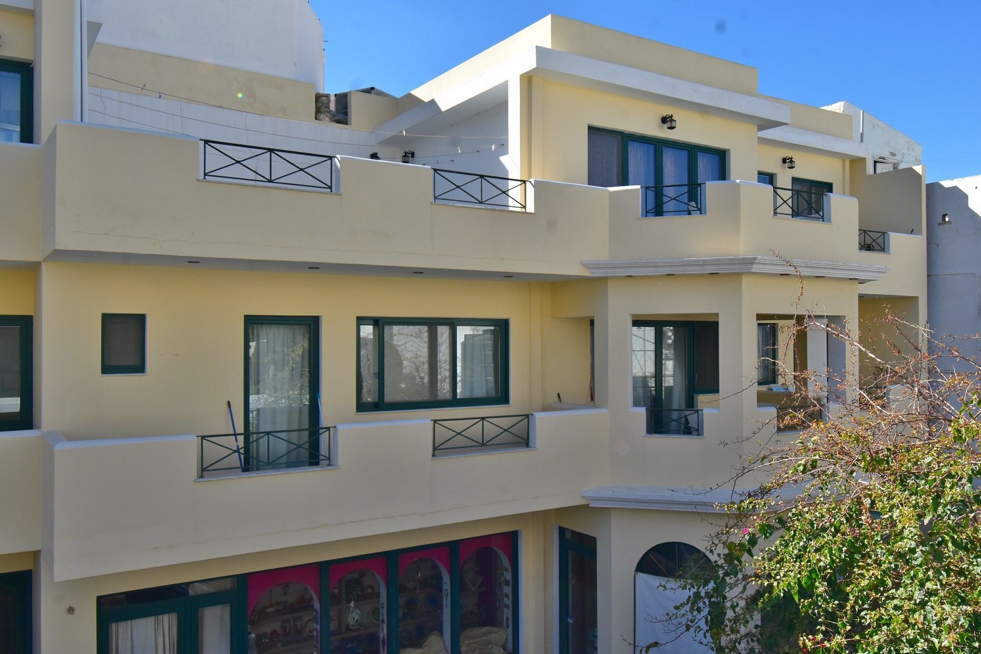 Mike'S Studios Karpathos Town  Exterior photo